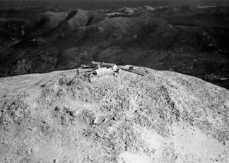 Over Mount Washington, toward Carter Dome